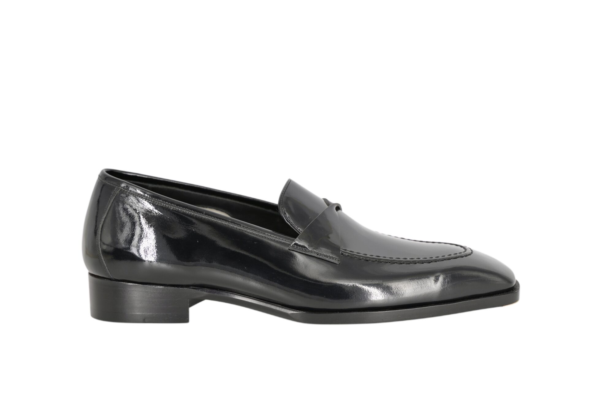 MTO handcrafted butterfly Loafers – Tuxedo Style